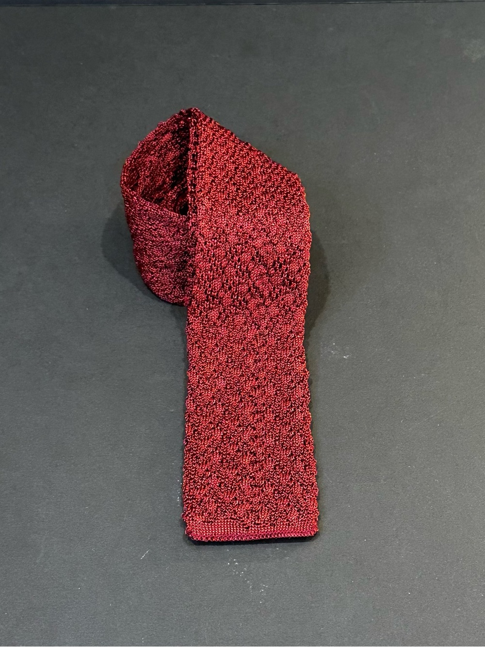 VTG 1940s-50s ARCO Deep Cranberry Red Crunchy Knit Rayon Square End Tie